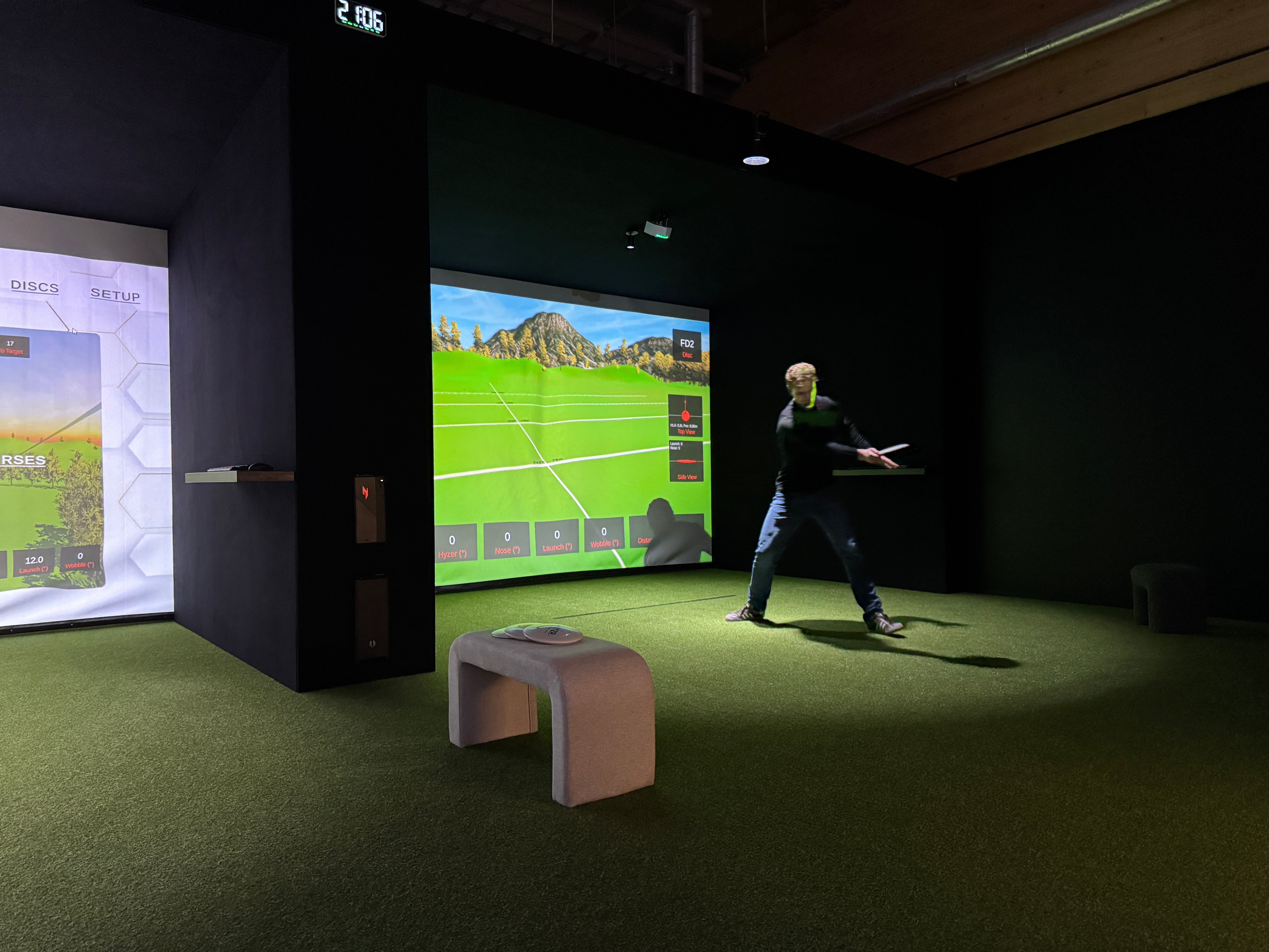 How to build a disc golf simulator with HYZR One